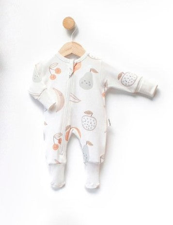 Grenouillère avec chaussettes intégrées