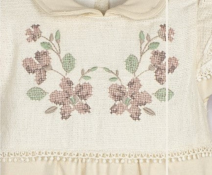 Barboteuse chic avec broderie et nœud pour fille