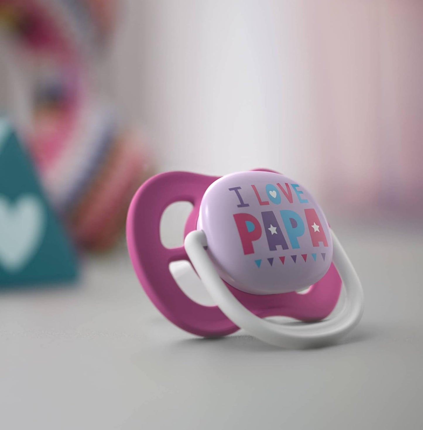 Sucette ultra air Philips Avent, pour 6 à 18 mois, orthodontique et 0% BPA, 2 pièces, avec boîtier de stérilisation et de transport, SCF080/04
