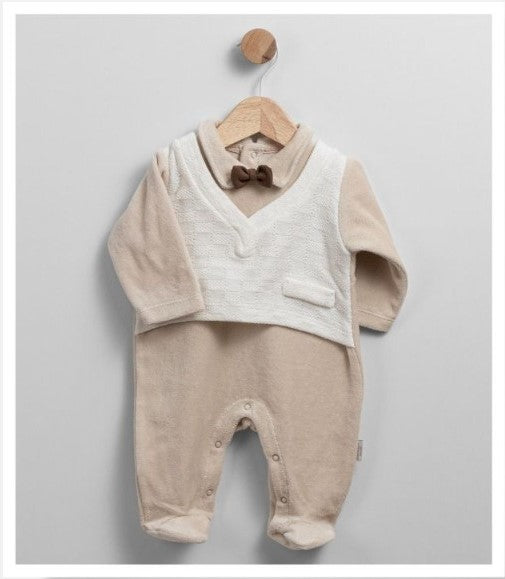 Grenouillère avec gilet en maille et papillon