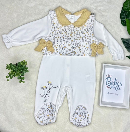 Grenouillère chic pour fille avec imprimé fleuri et col élégant