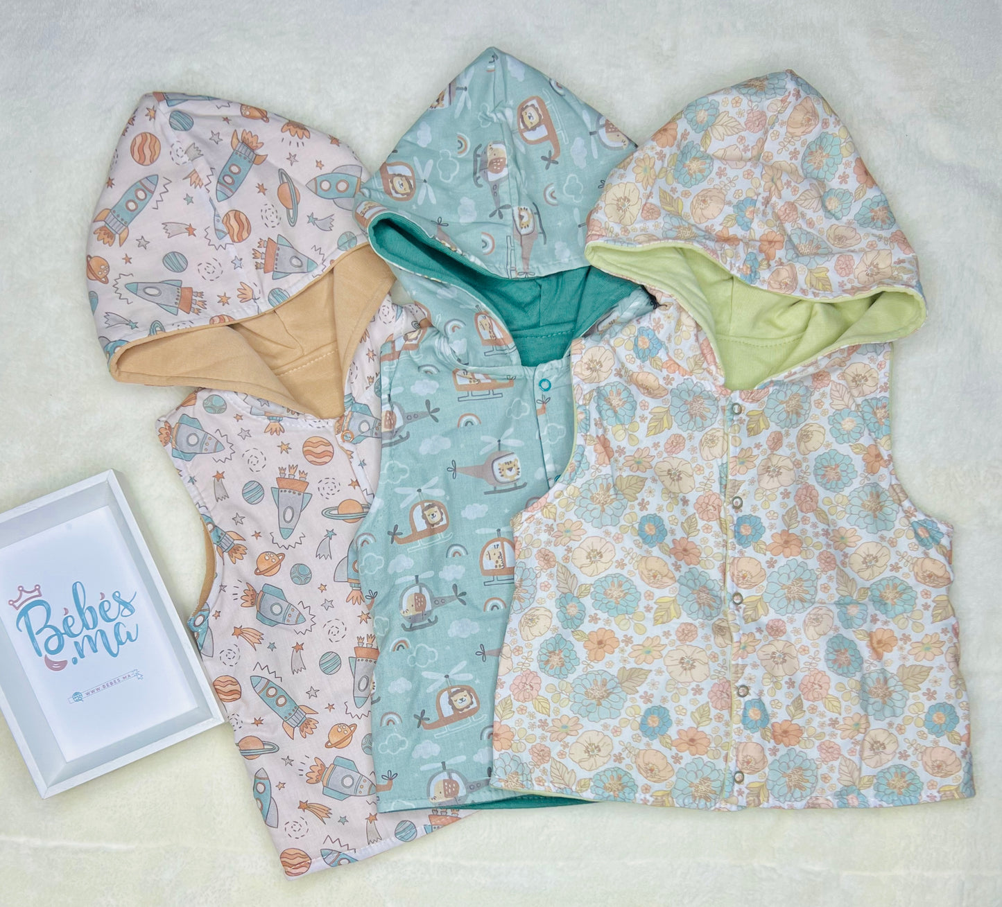 Gilet bébé à motifs